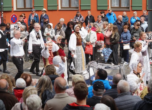 Ein Festzug der Generationen